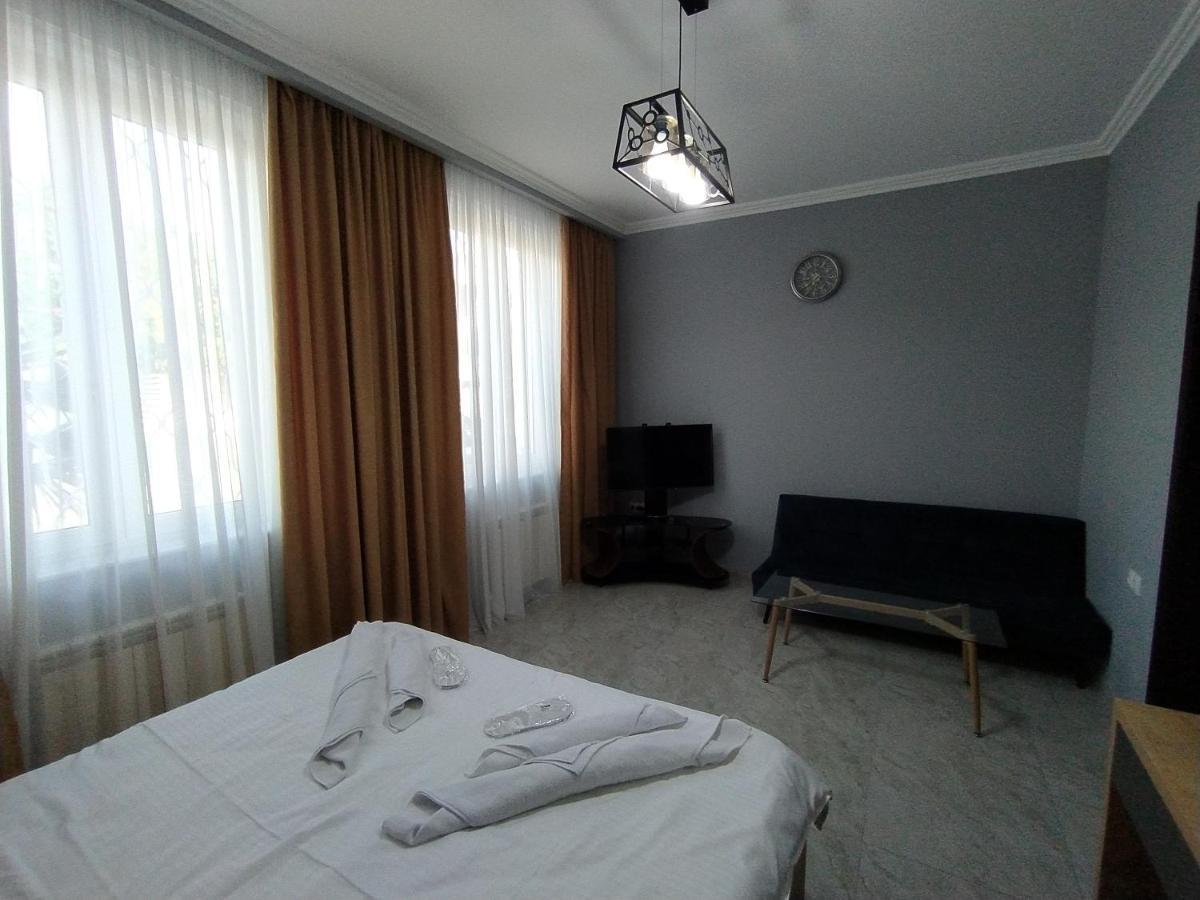 Nice Apartments Tbilissi Extérieur photo